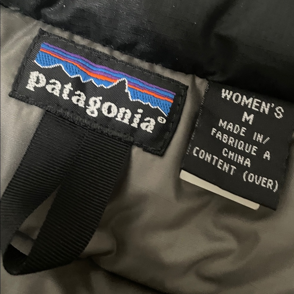 Patagonia Down Puffer Jacket Size Medium - image 8